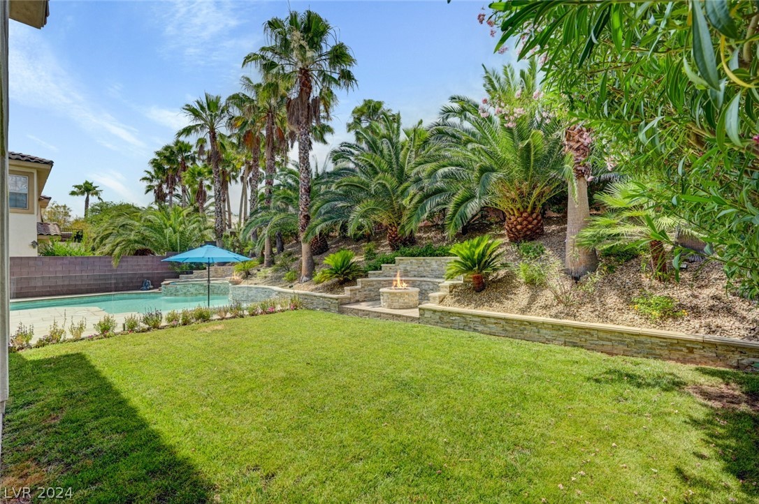 9813 Edgeview Place Las Vegas, NV 89134 - Photo 19 of 98