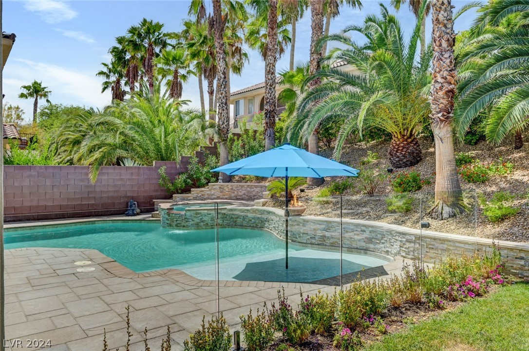 9813 Edgeview Place Las Vegas, NV 89134 - Photo 27 of 98