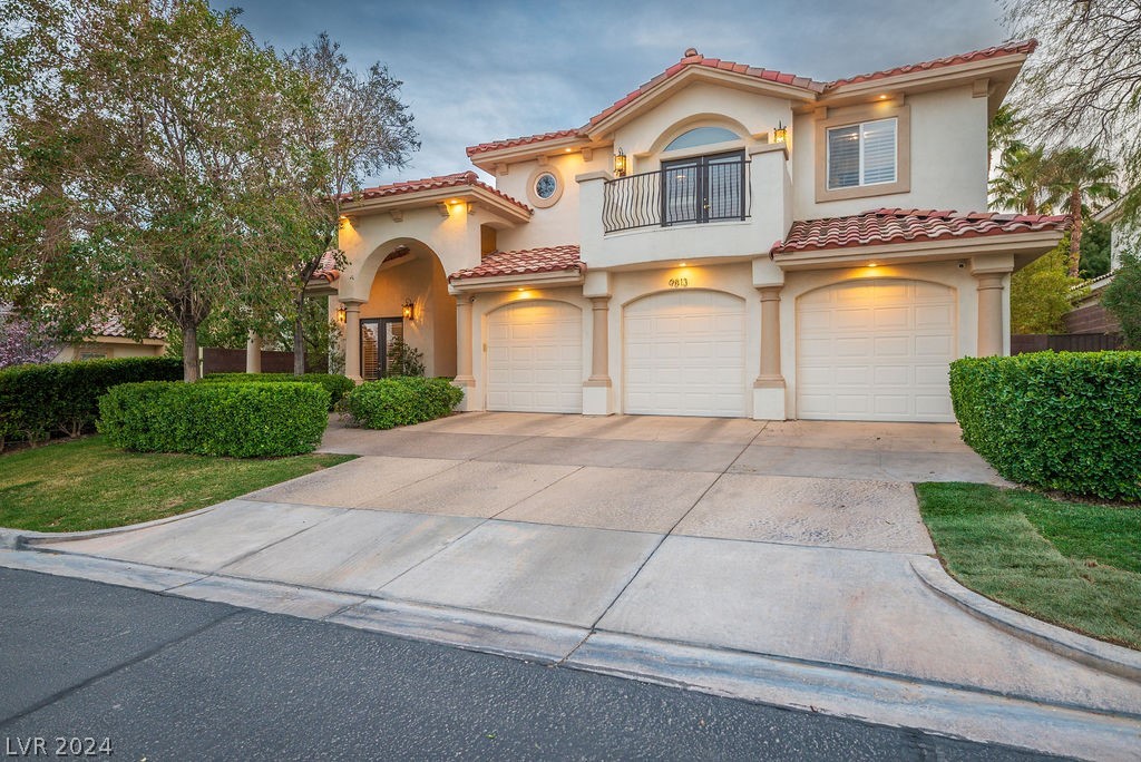 9813 Edgeview Place Las Vegas, NV 89134 - Photo 28 of 98