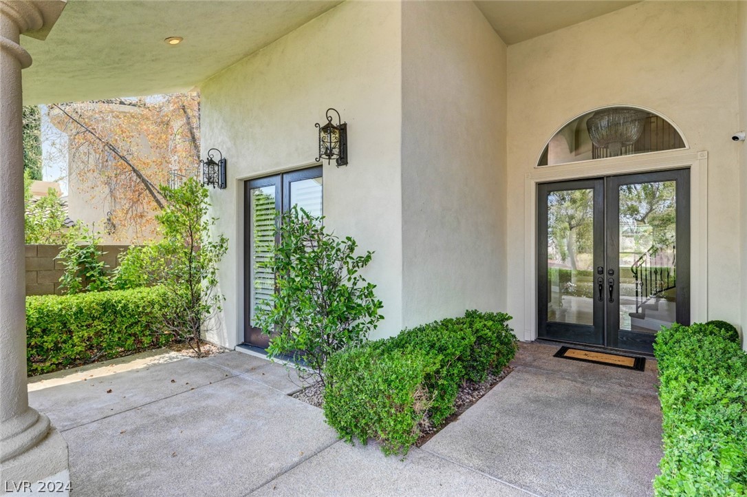 9813 Edgeview Place Las Vegas, NV 89134 - Photo 32 of 98