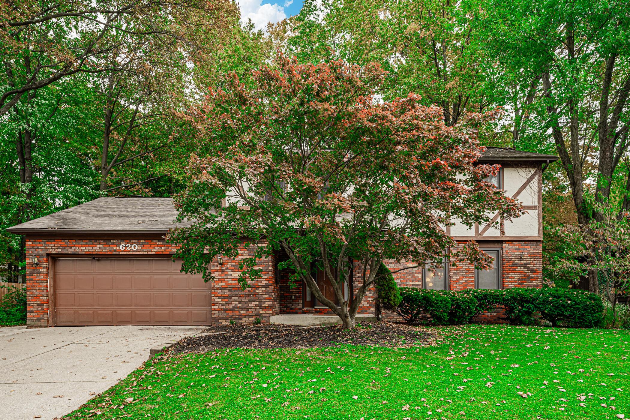 620 Cherrington Road Westerville, OH 43081 - Photo 3 of 52 620 Cherrington Rd Westerville 003