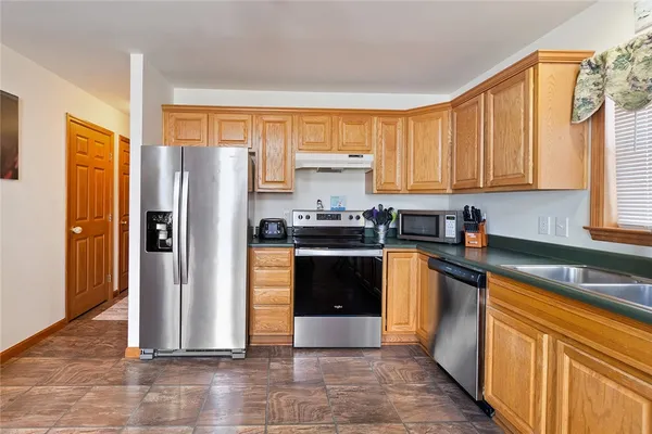 $1,100,000 | 4254 Lake Avenue, Jerusalem, NY 14478