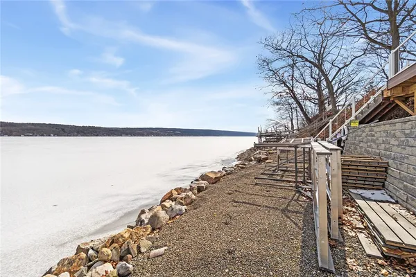 $1,100,000 | 4254 Lake Avenue, Jerusalem, NY 14478