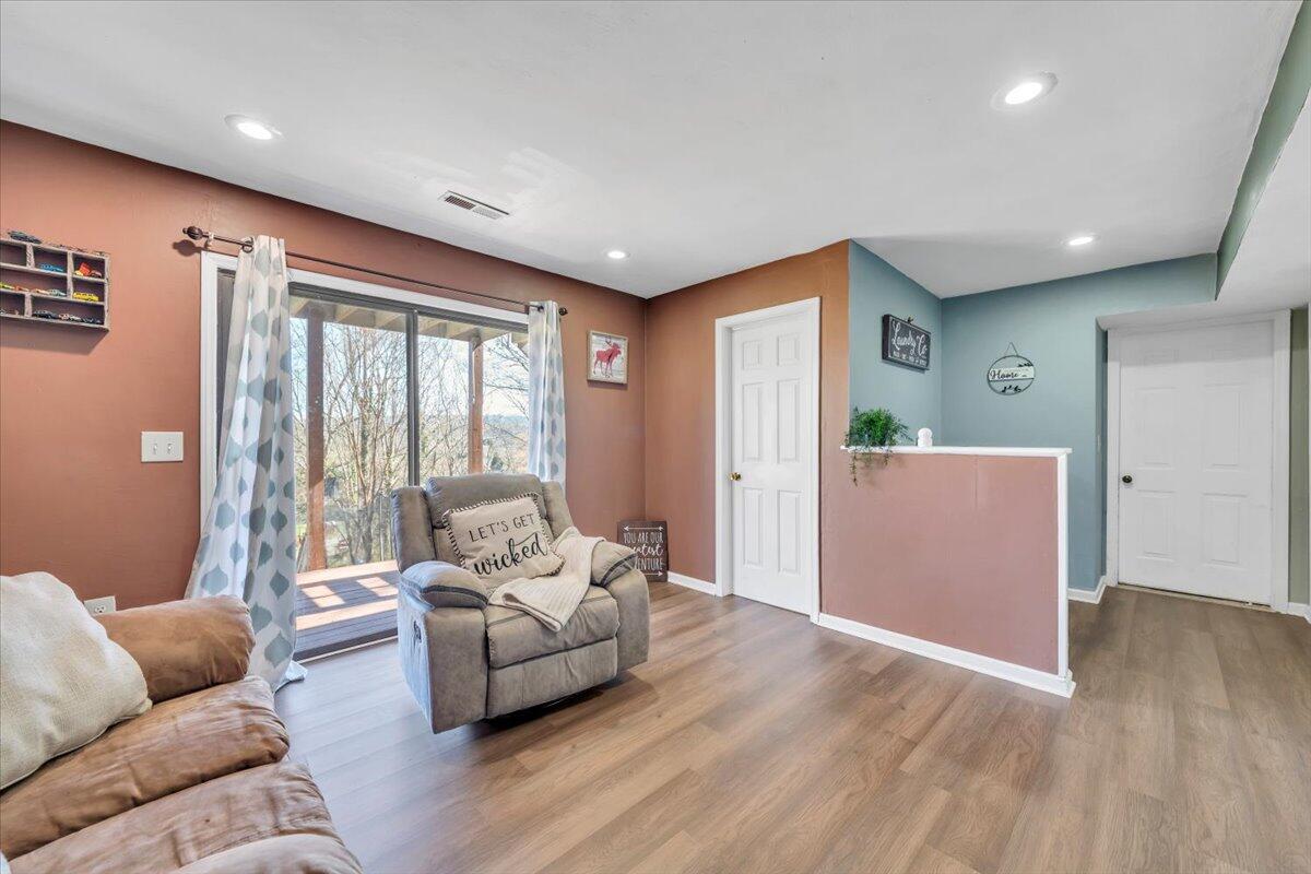 3622 View Avenue Roanoke, VA 24018 - Photo 23 of 48 26-MIB00922