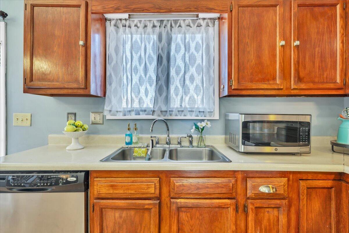 3622 View Avenue Roanoke, VA 24018 - Photo 8 of 48 13-MIB00874