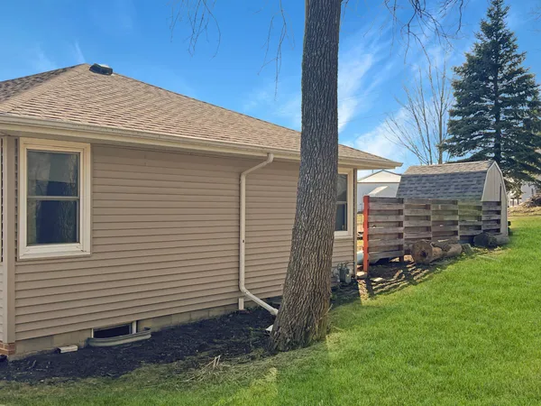 $140,000 | 103 Montgomery Street, Welcome, MN 56181