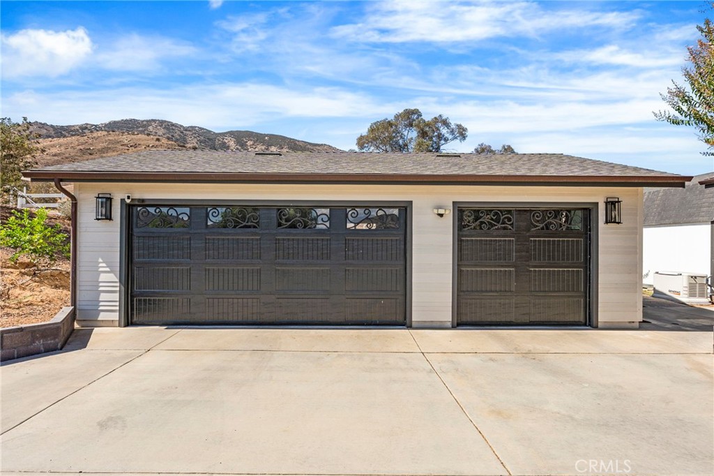 8411 Reche Canyon Road Colton, CA 92324 - Photo 52 of 74 Garage