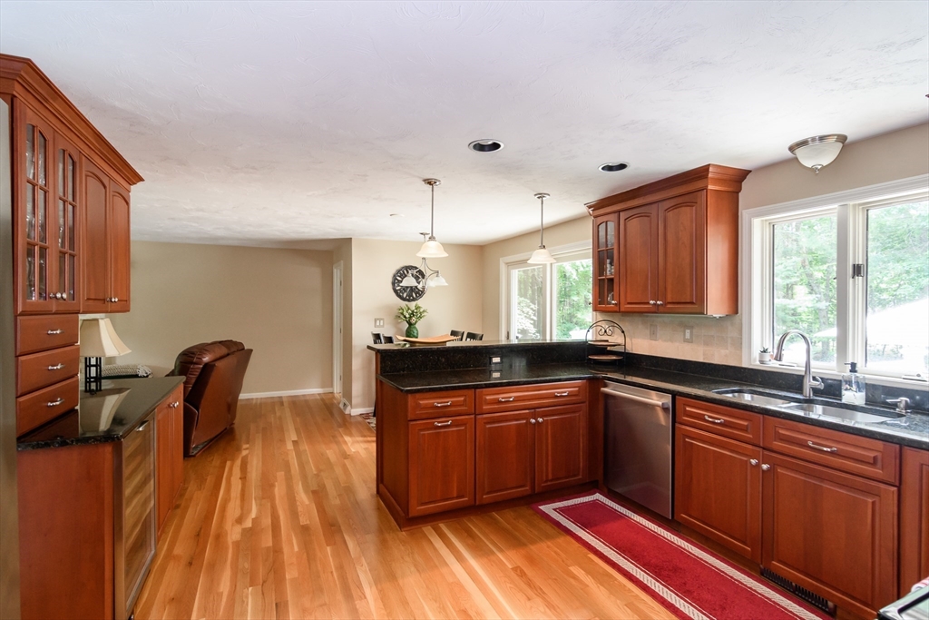 19 Nathan Road Mansfield, MA 02048 - Photo 11 of 38
