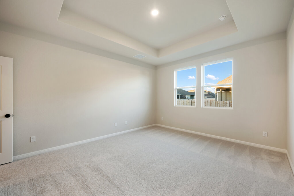 2509 Walking Y Road Georgetown, TX 78633 - Photo 30 of 40 an empty room with a window