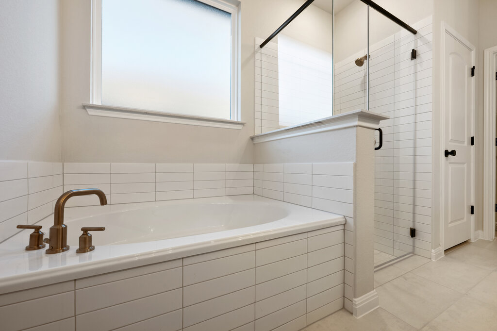 2509 Walking Y Road Georgetown, TX 78633 - Photo 36 of 40 a bathroom with a sink and a shower