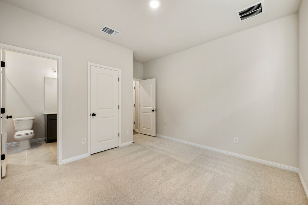 2509 Walking Y Road Georgetown, TX 78633 - Photo 10 of 40 a view of an empty room