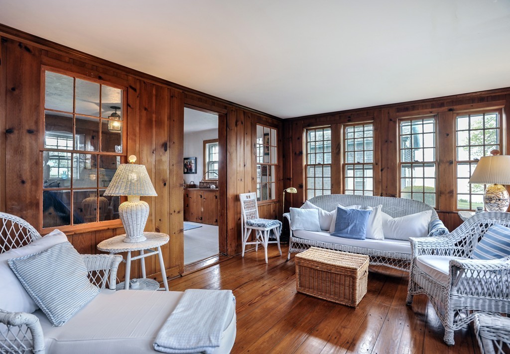 154 Edward Foster Road Scituate, MA 02066 - Photo 8 of 28 Gallery Image 8