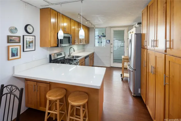 $2,850 | 3131 Pualei Circle, Unit 1, Honolulu, HI 96815