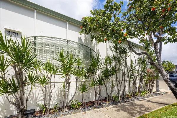 $2,850 | 3131 Pualei Circle, Unit 1, Honolulu, HI 96815