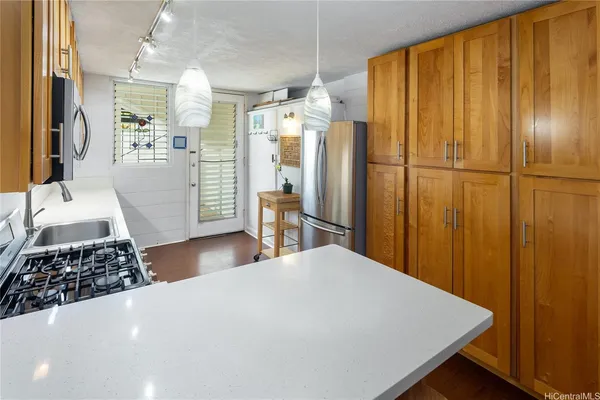 $2,850 | 3131 Pualei Circle, Unit 1, Honolulu, HI 96815