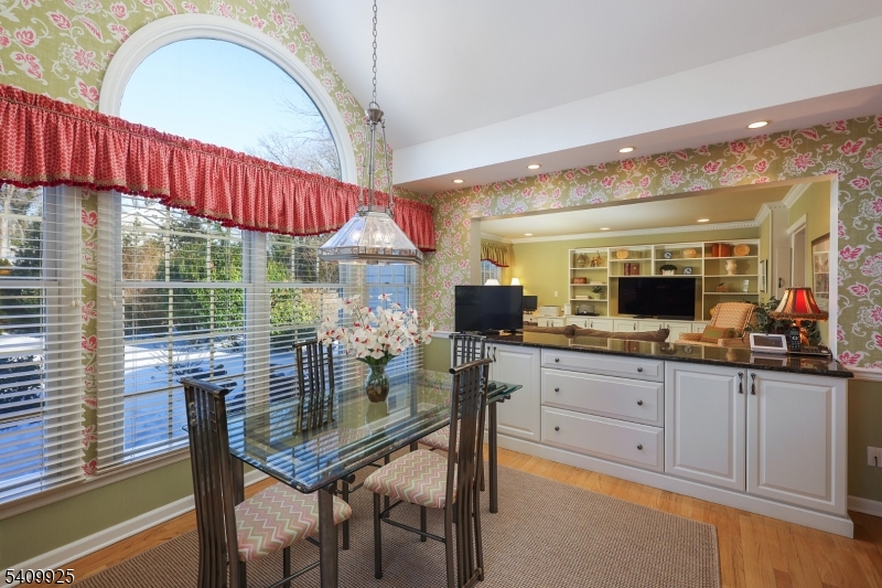 643 Nottingham Place Westfield, NJ 07090 - Photo 14 of 42