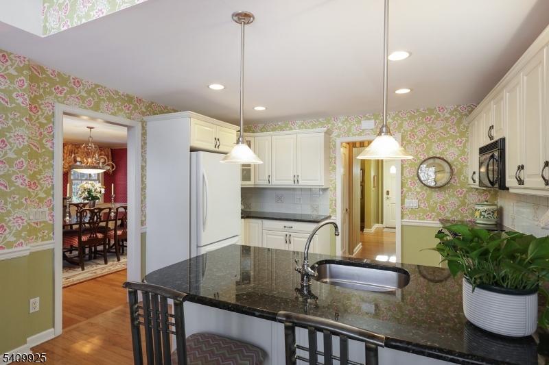 643 Nottingham Place Westfield, NJ 07090 - Photo 17 of 42