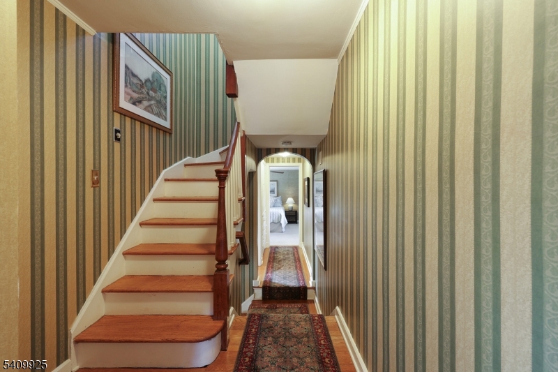 643 Nottingham Place Westfield, NJ 07090 - Photo 20 of 42