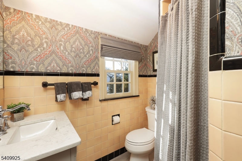 643 Nottingham Place Westfield, NJ 07090 - Photo 27 of 42