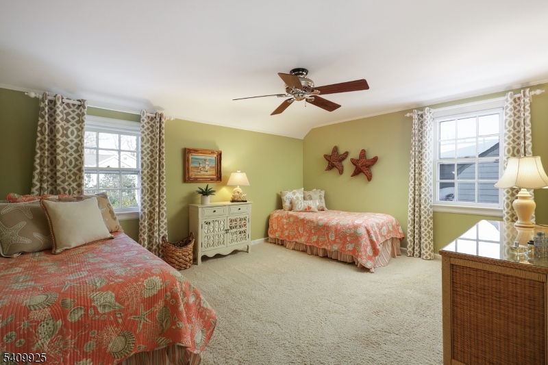 643 Nottingham Place Westfield, NJ 07090 - Photo 29 of 42