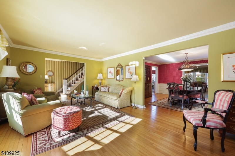 643 Nottingham Place Westfield, NJ 07090 - Photo 6 of 42