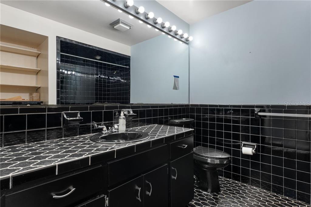 149 Southeast Paradise Point Road Crystal River, FL 34429 - Photo 19 of 70 Gallery Image 19