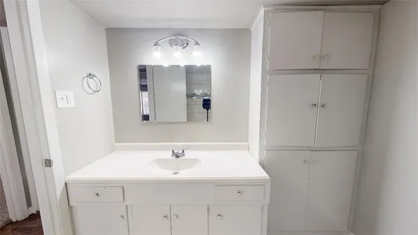 $900 | 3800 East 29th Street, Unit 5, Bryan, TX 77802