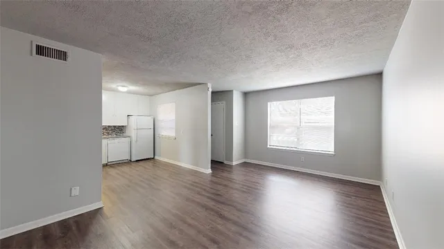 $950 | 3800 East 29th Street, Unit 5, Bryan, TX 77802