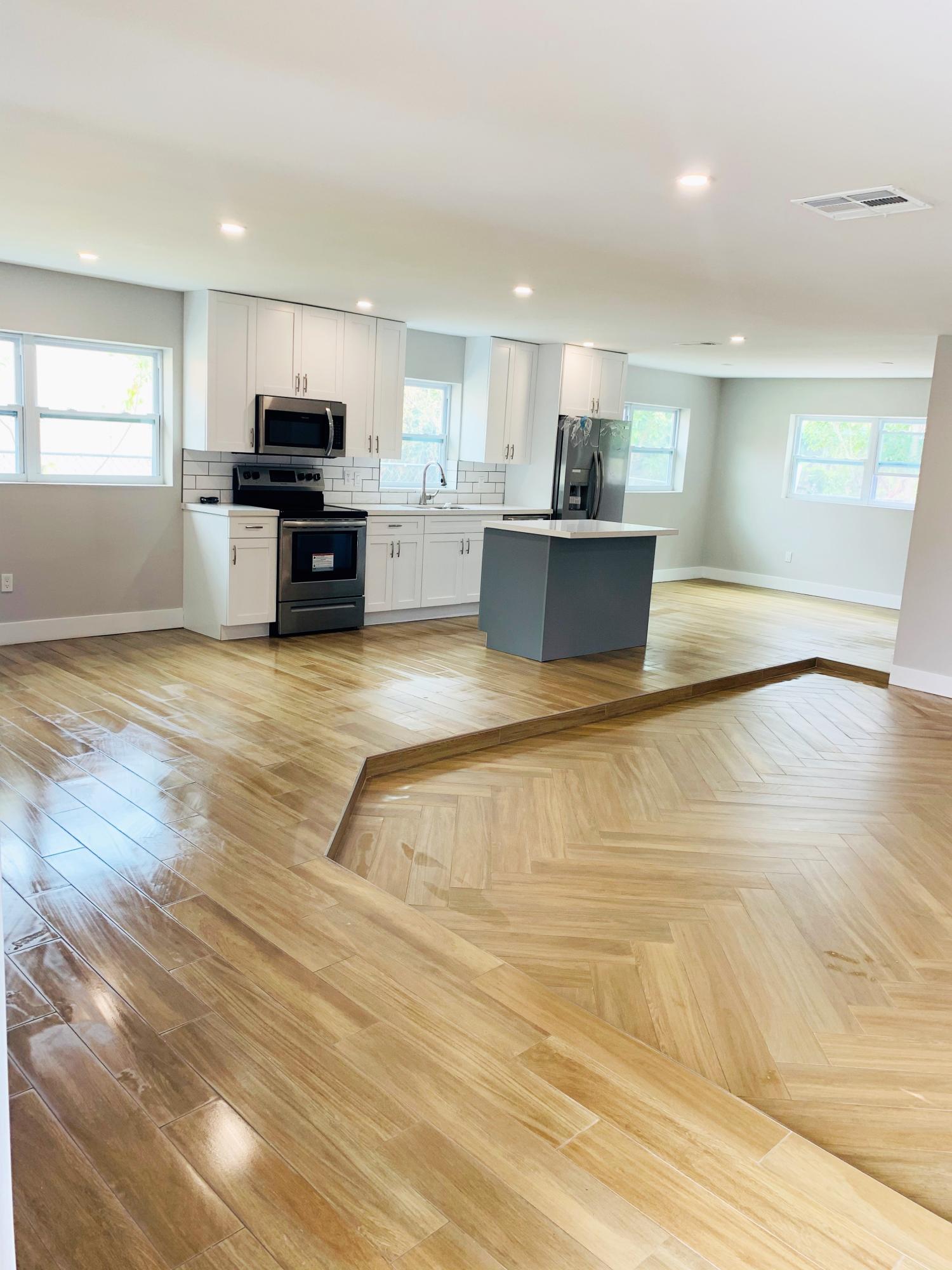 22766 Southwest 66th Avenue Boca Raton, FL 33428 - Photo 5 of 10 KITCHEN 2