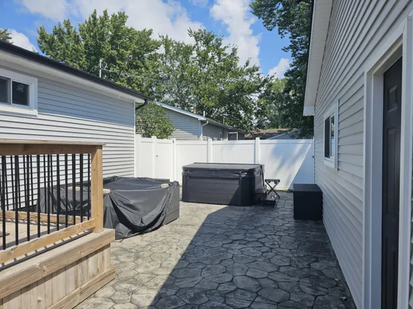 $339,000 | 36761 Willow Road, New Boston, MI 48164