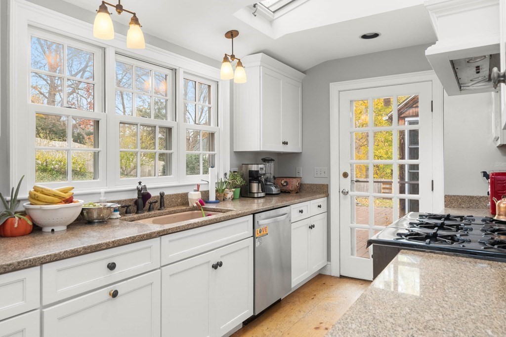36 High Street Merrimac, MA 01860 - Photo 8 of 42