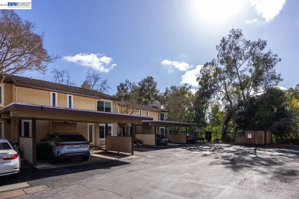 $858,888 | 4452 Del Valle Parkway, Pleasanton, CA 94566