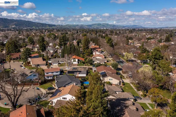 $858,888 | 4452 Del Valle Parkway, Pleasanton, CA 94566