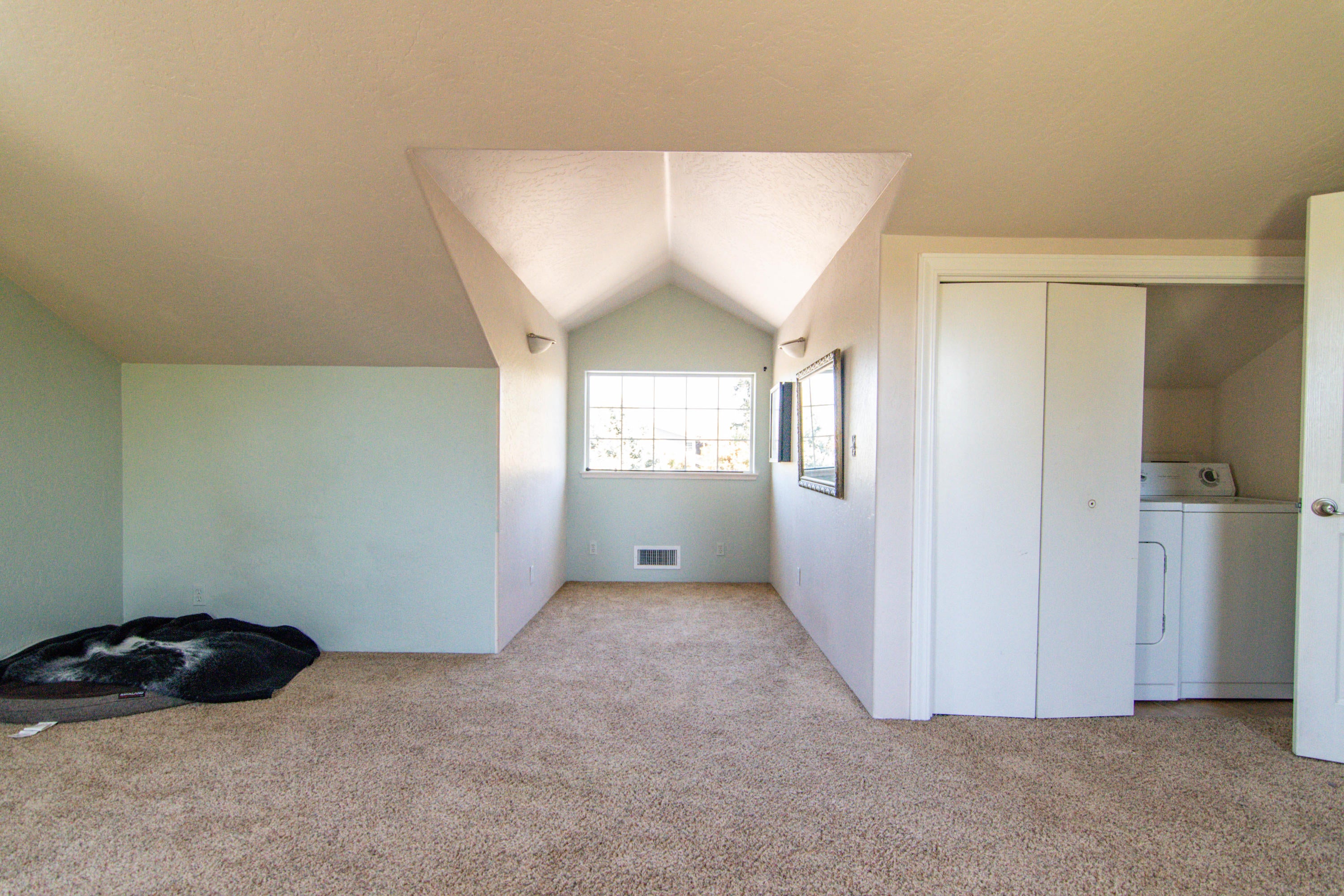 1668 Leonard Road Grants Pass, OR 97527 - Photo 22 of 34 Bonus Room