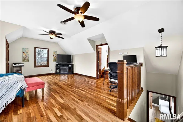 $535,000 | 7225 Township Road 625, Toulon, IL 61483