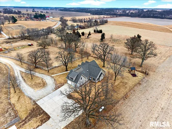 $535,000 | 7225 Township Road 625, Toulon, IL 61483