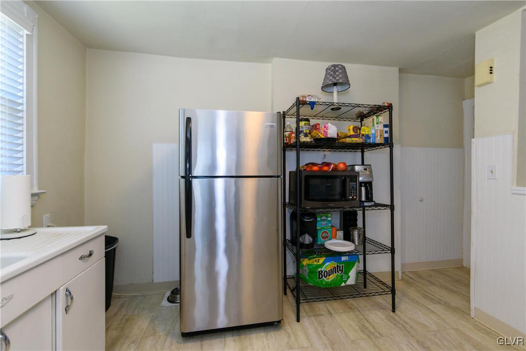 823 Hawthorne Road Bethlehem, PA 18018 - Photo 7 of 23 Gallery Image 7