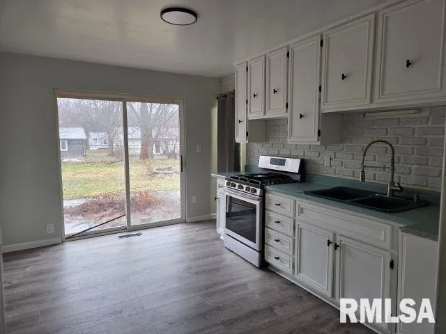 $119,900 | 5820 North Frostwood Parkway, Peoria, IL 61615