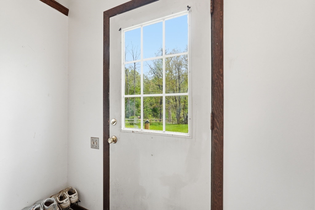 390 State Street Amherst, MA 01002 - Photo 7 of 36