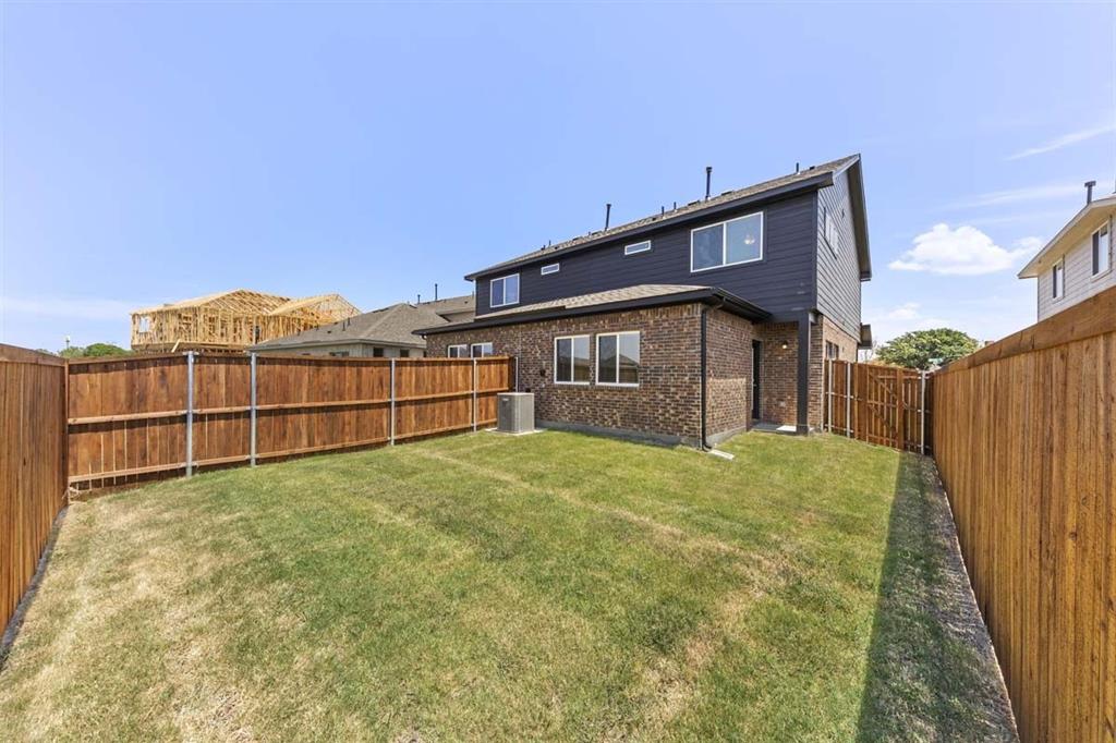 451 Sweet Spring Drive Lavon, TX 75166 - Photo 18 of 27 Lassen II Representative Photo_17