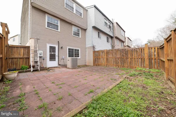 $3,000 | 5569 Caithness Court, Fairfax, VA 22032