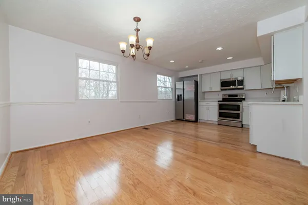 $3,000 | 5569 Caithness Court, Fairfax, VA 22032