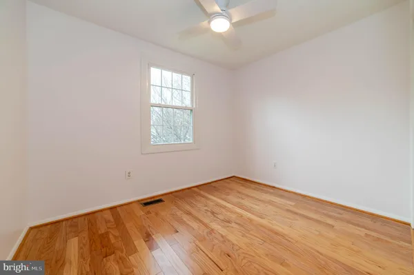 $3,000 | 5569 Caithness Court, Fairfax, VA 22032