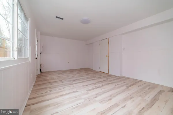 $3,000 | 5569 Caithness Court, Fairfax, VA 22032