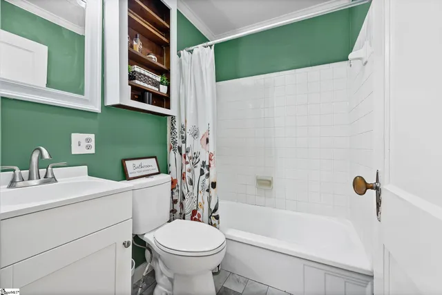 $525,000 | 17 Brookview Circle, Greenville, SC 29605