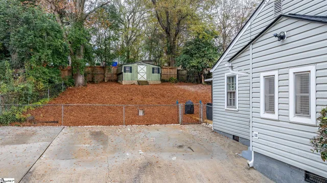 $525,000 | 17 Brookview Circle, Greenville, SC 29605