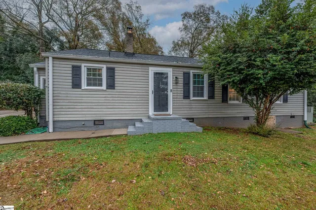 $525,000 | 17 Brookview Circle, Greenville, SC 29605