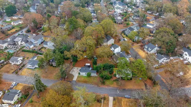 $525,000 | 17 Brookview Circle, Greenville, SC 29605