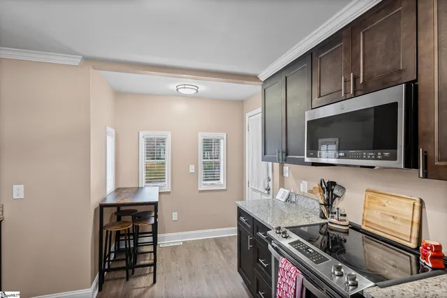 $525,000 | 17 Brookview Circle, Greenville, SC 29605