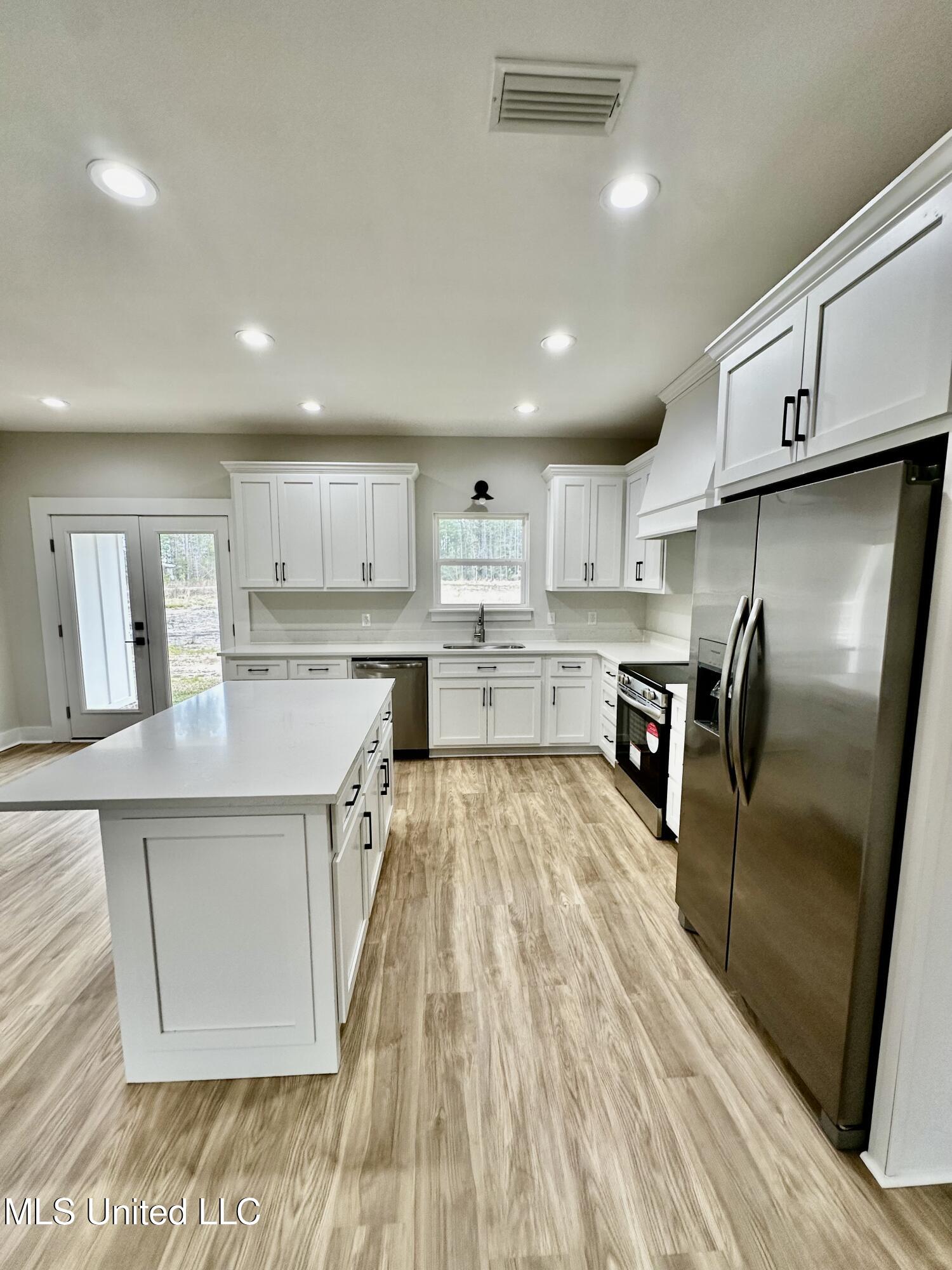 26600 Billy Hinton Road Lucedale, MS 39452 - Photo 8 of 29 FullSizeRender